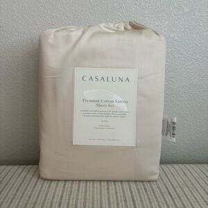 NWT King 600 Thread Count Sateen Sheet Set Natural - Casaluna